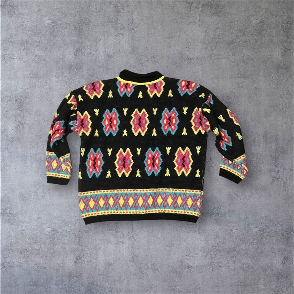 Black Pink Blue Yellow Pattern Collared Knit Swea… - image 4
